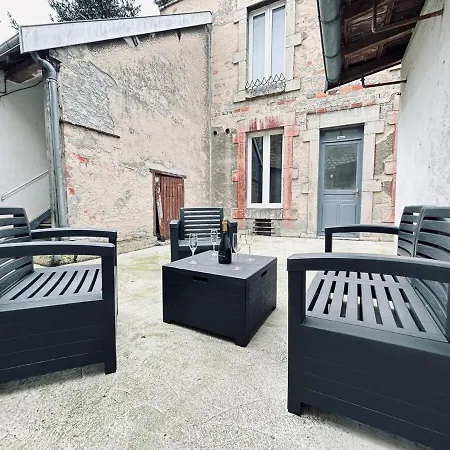 Chavalliaud 4 Mignon Proche Centre Lägenhet